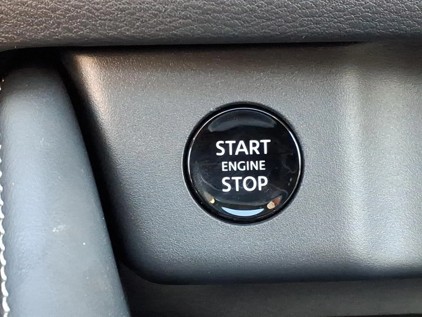 2026 Nissan Rogue Platinum Silver at Robbins Nissan