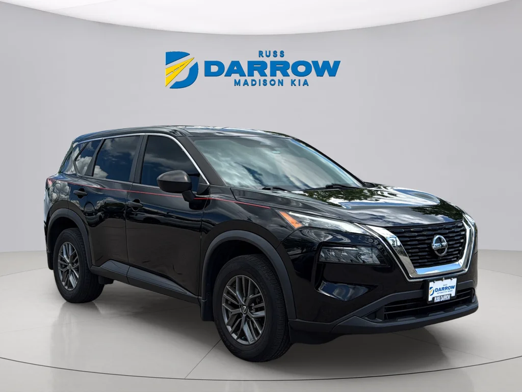 Used 2021 Super Black Nissan S image 7