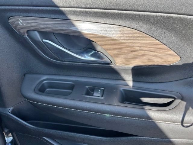 Used 2022 Ebony Twilight Metallic GMC Denali image 21