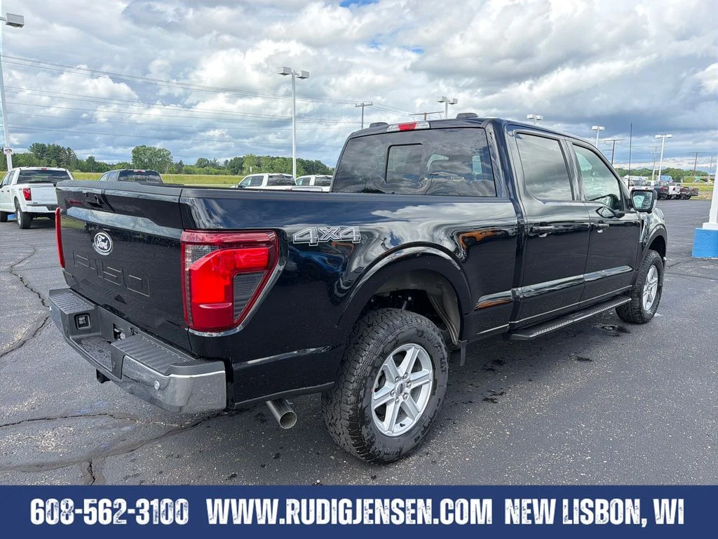 New 2026 Agate Black Metallic Ford XLT image 6