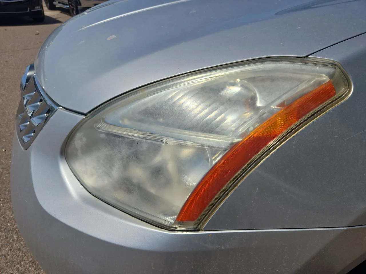 Used 2011 Brilliant Silver Metallic Nissan S image 11