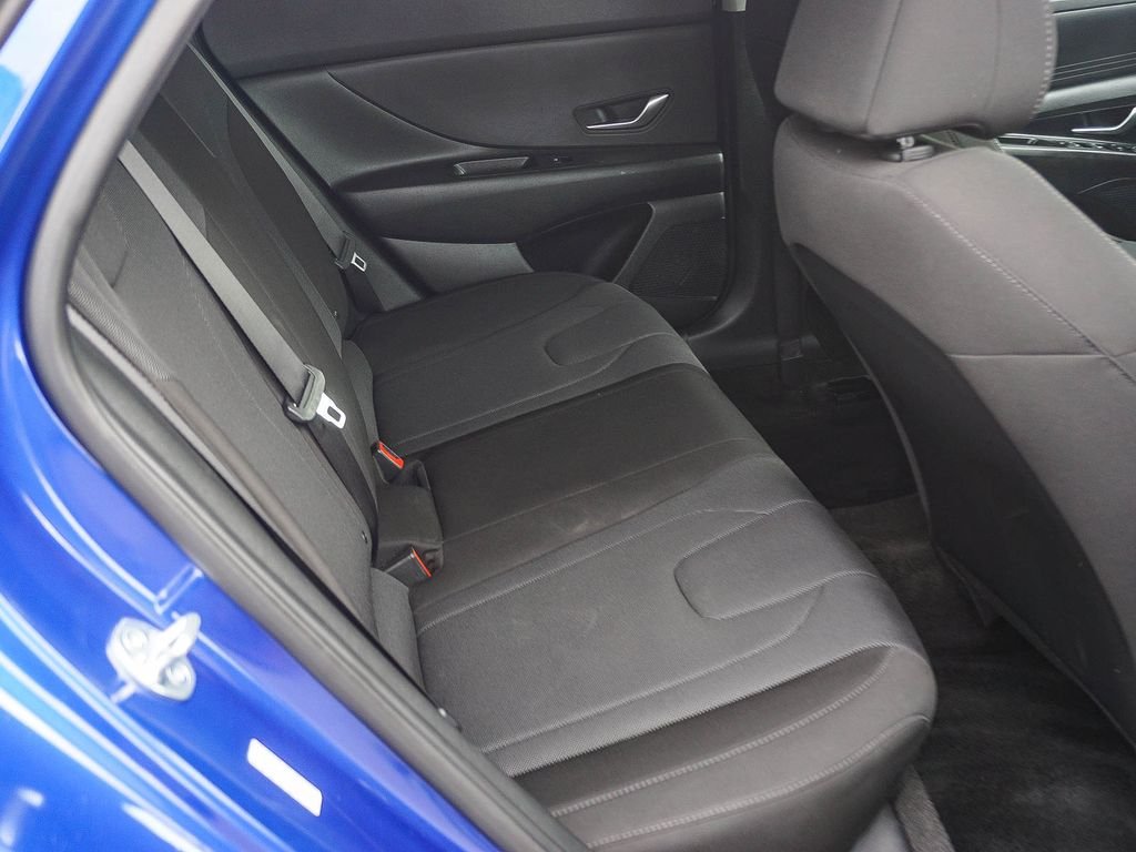 Used 2023 Blue Hyundai SE image 13