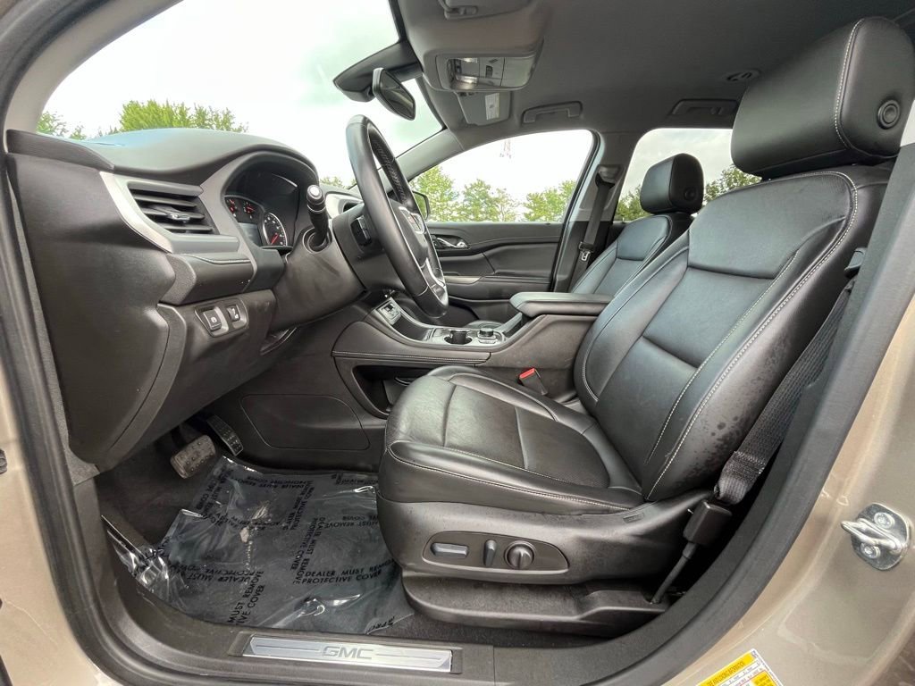 2023 GMC Acadia SLT - Photo 10