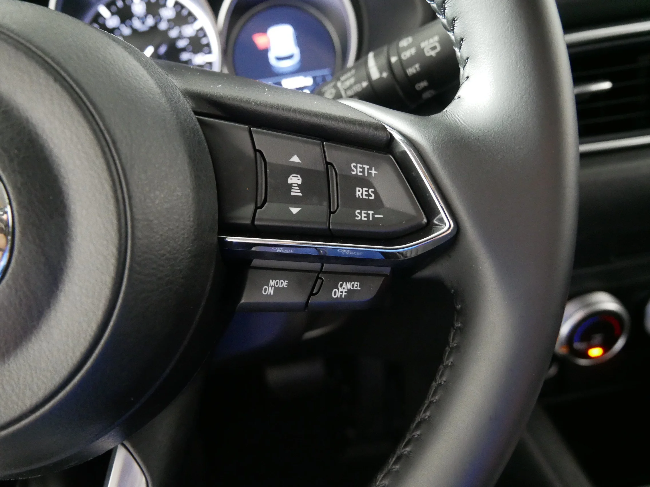 Certified Used 2025 Jet Black Mica Mazda 2.5 S image 28