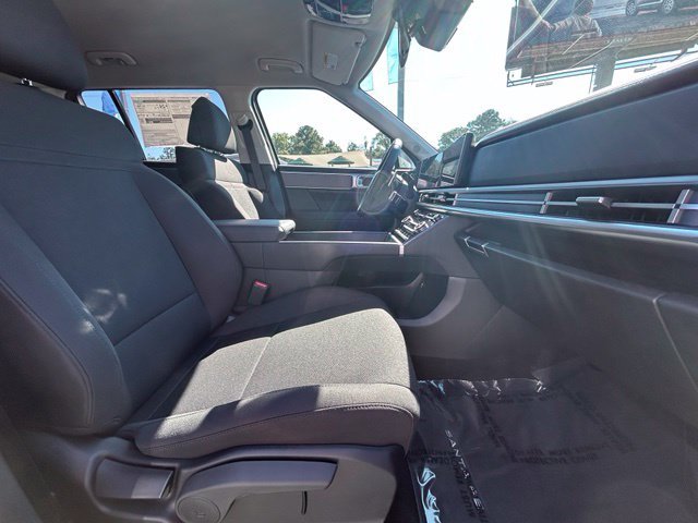 New 2026 Silver Hyundai SE FWD image 11