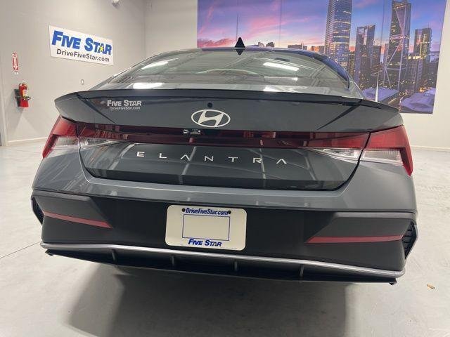 New 2026 Gray Hyundai SEL Sport image 25