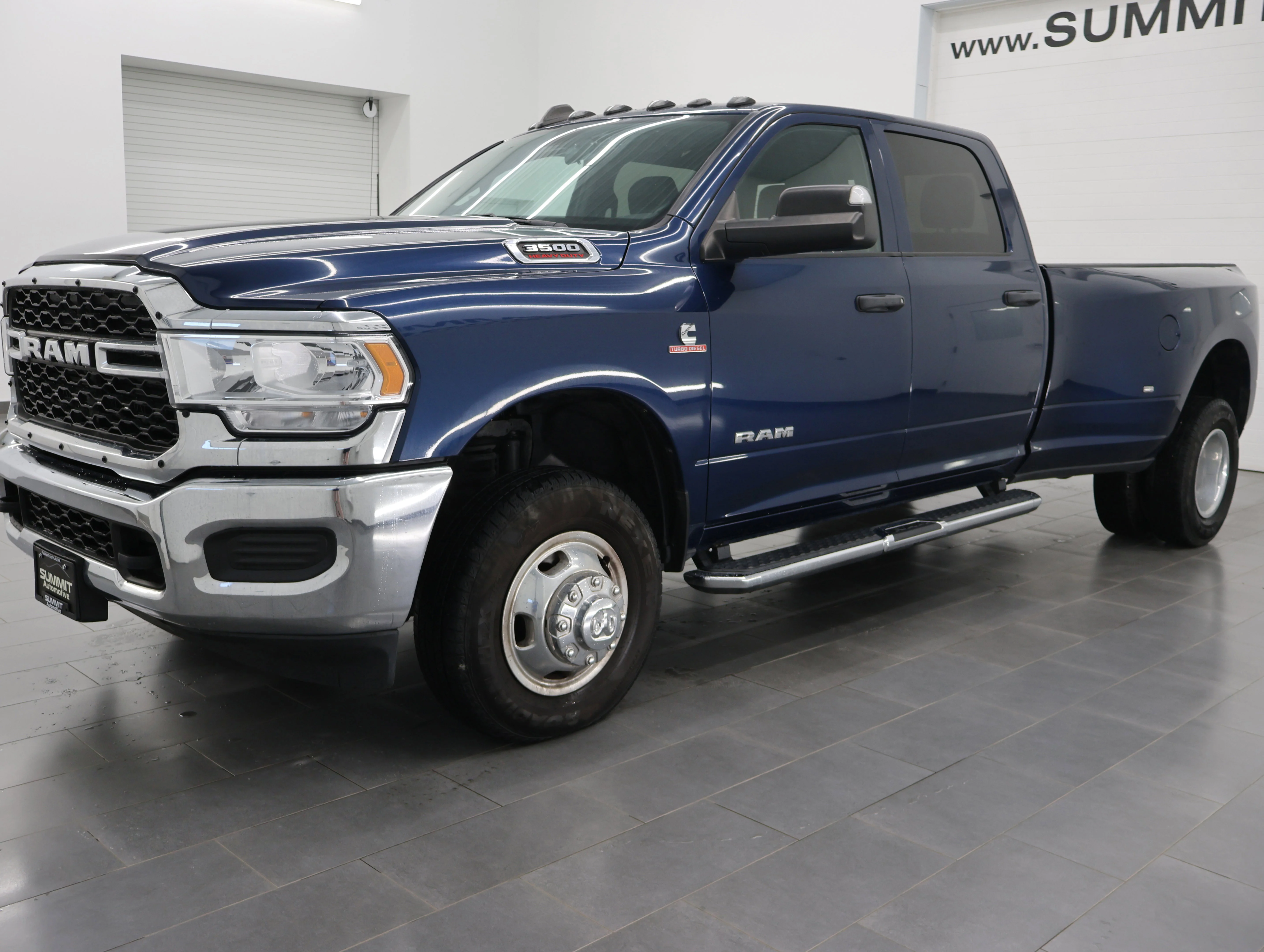Used 2022 Patriot Blue Pearlcoat Ram Tradesman image 7