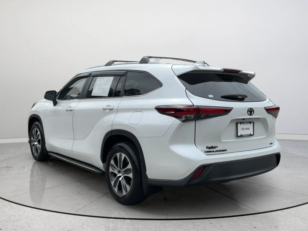2024 Toyota Highlander XLE - Photo 7