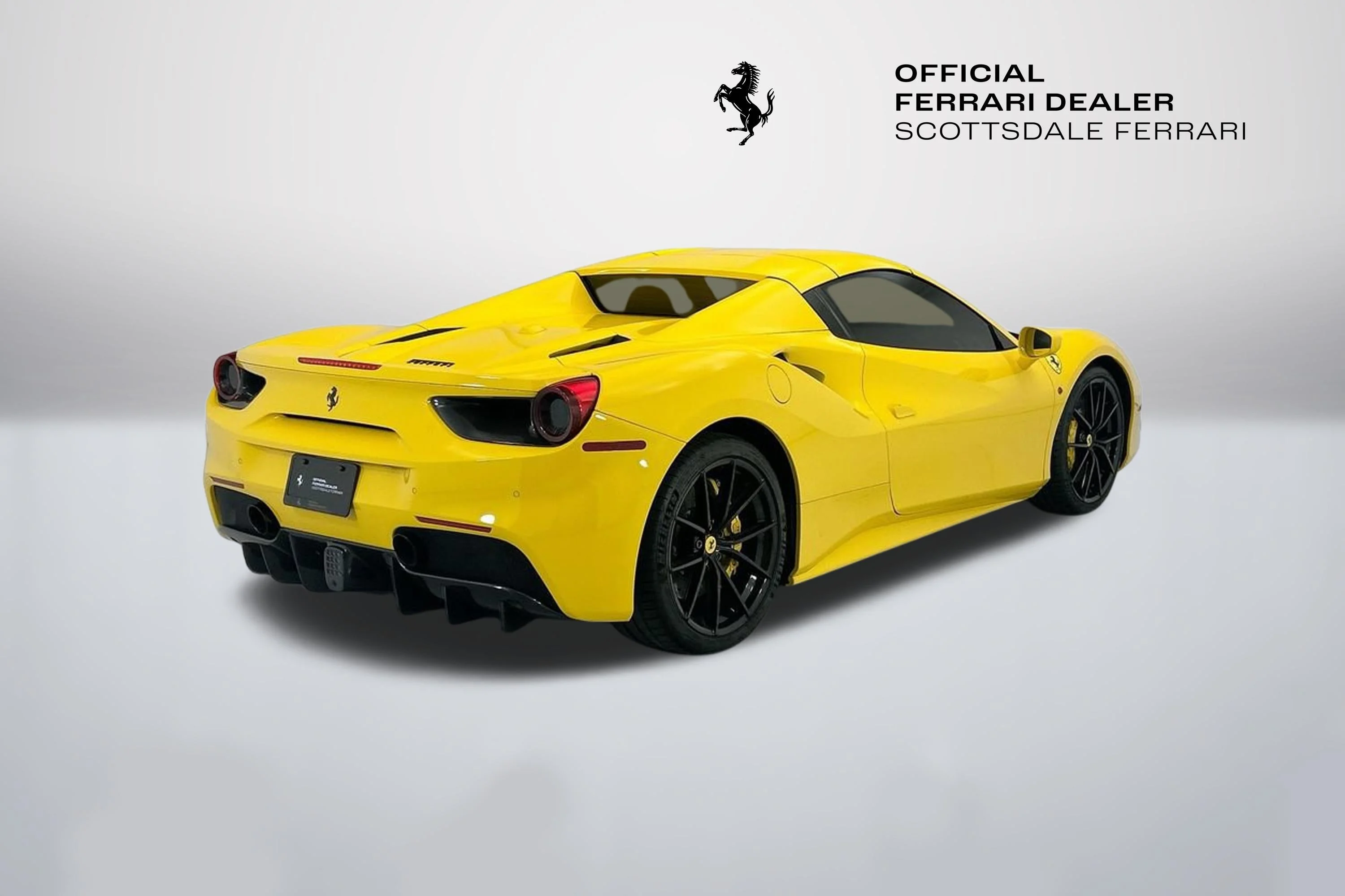 Used 2017 Giallo Modena Ferrari  image 13