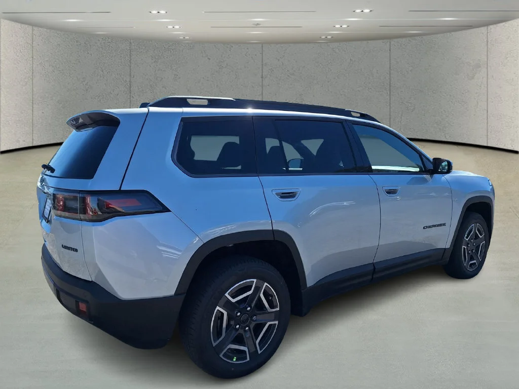 New 2026 Silver Jeep Limited image 5