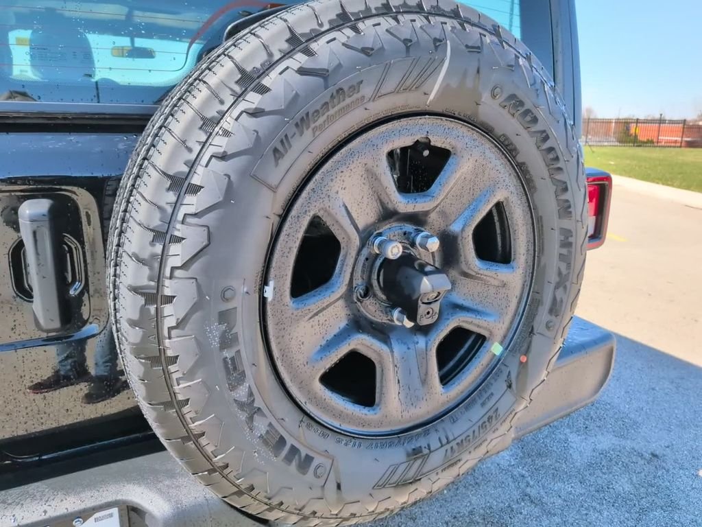New 2026 Black Clear-Coat Exterior Paint Jeep Sport image 9