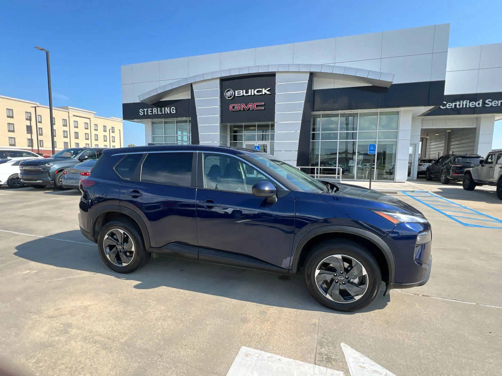 2025 Nissan Rogue SV