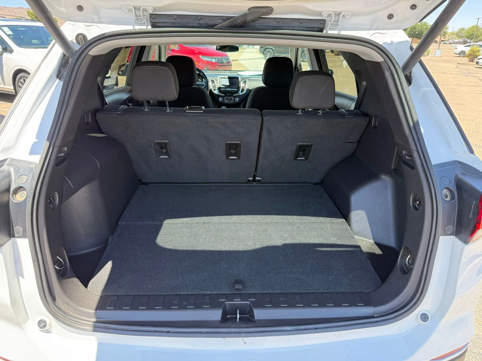 2024 Chevrolet Equinox LT - Photo 38