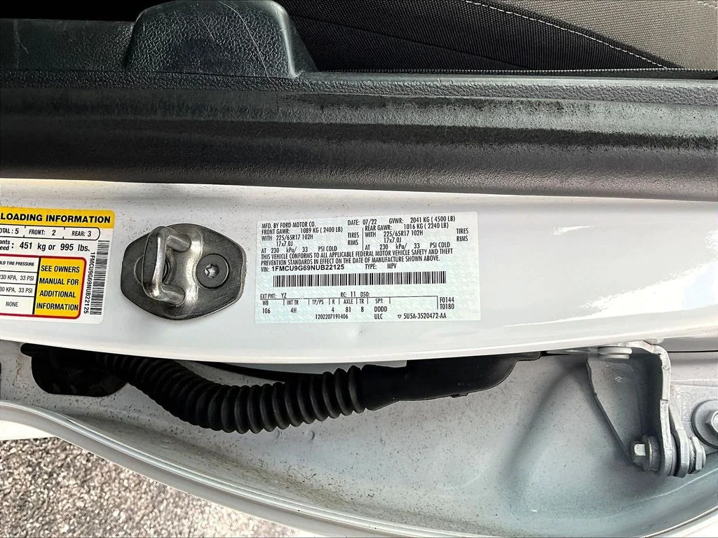 Certified Used 2022 White Ford SE image 22