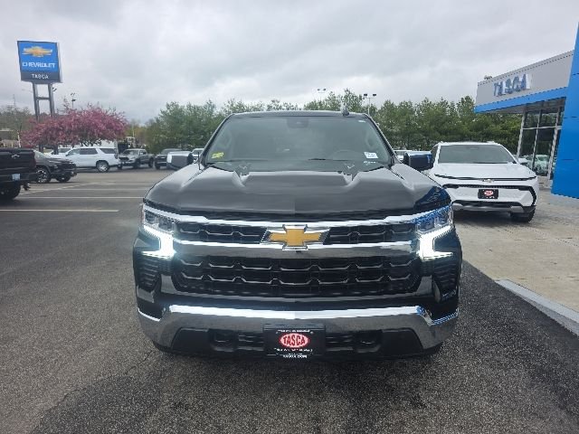 Used 2024 Black Chevrolet LT image 8