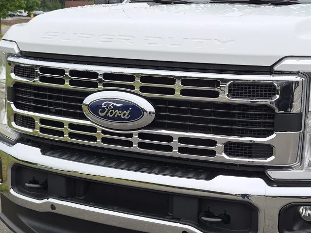 Used 2025 White Ford XLT image 36
