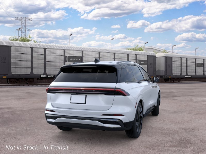 New 2026 White Platinum Metallic Tri-Coat Lincoln Reserve image 8