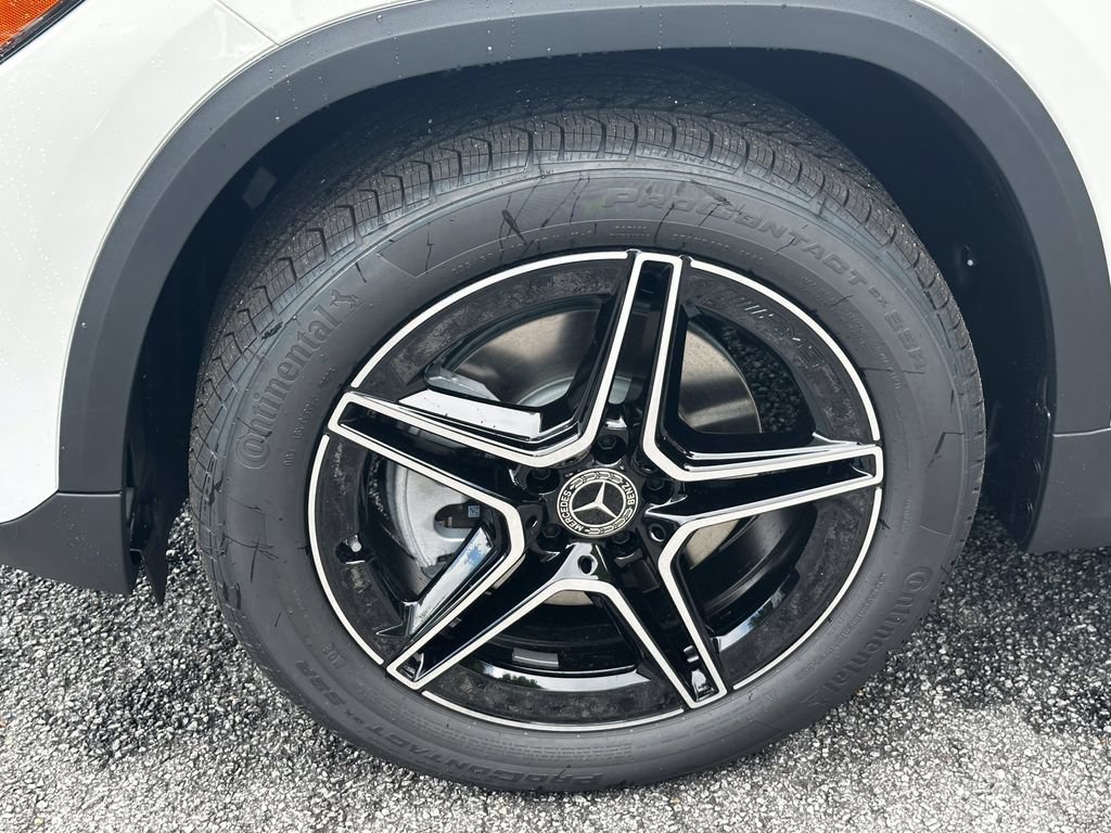 New 2026 Polar White Mercedes-Benz GLA 250 image 13