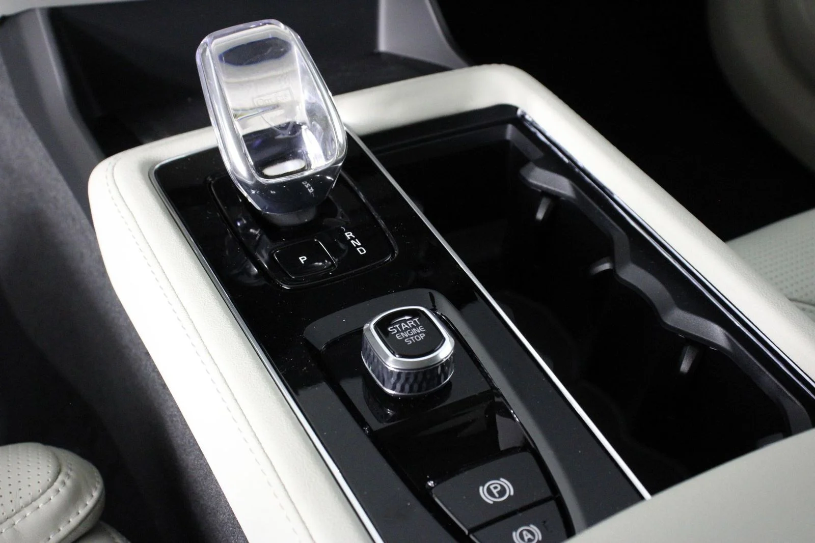 2026 Volvo XC90 Ultra - Photo 7