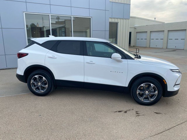 Used 2025 Chevrolet Blazer 2LT with VIN 3GNKBHR41SS150791 for sale in Kansas City