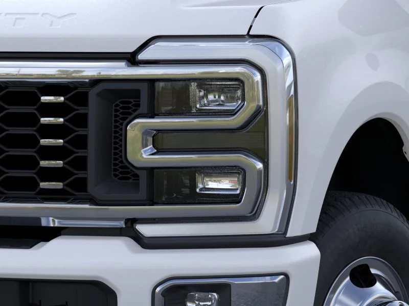 New 2026 Star White Metallic Tri-Coat Ford F-350® Platinum® image 18