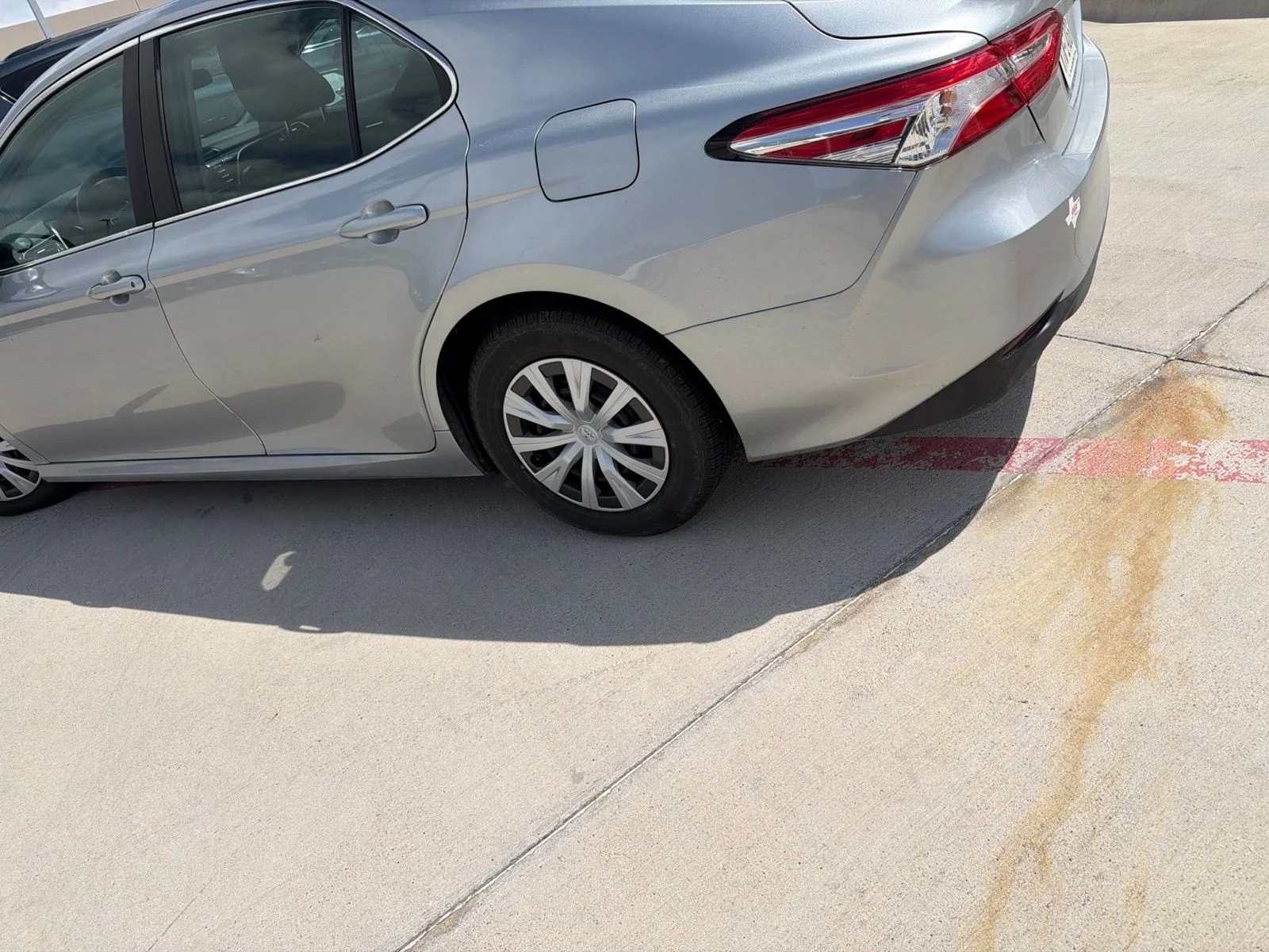 Used 2020 Silver Toyota LE image 4
