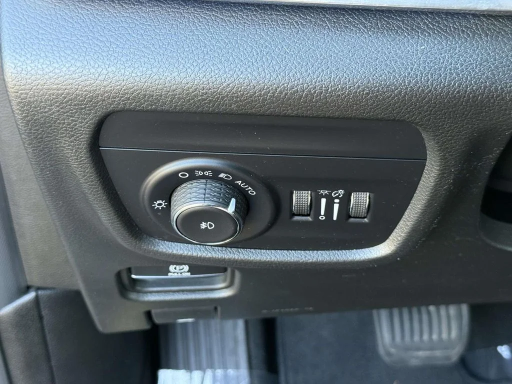 Used 2023 Gray Jeep Overland image 32