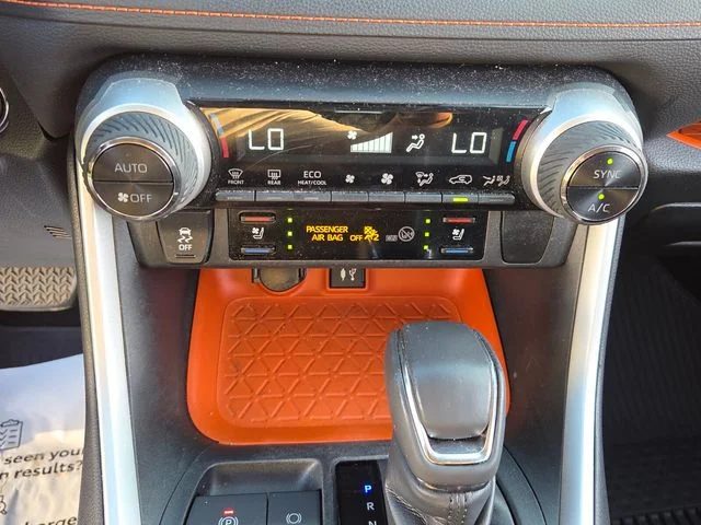 Used 2019 Red Toyota Adventure image 19