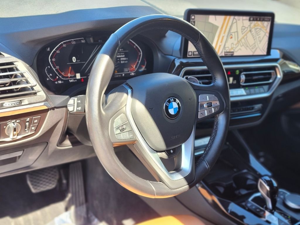 Used 2024 Gray BMW xDrive30i image 20