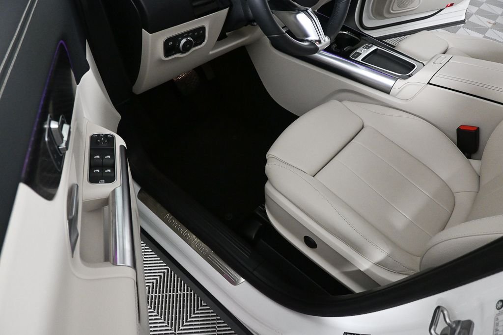 Certified Used 2026 White Mercedes-Benz GLA 250 image 7