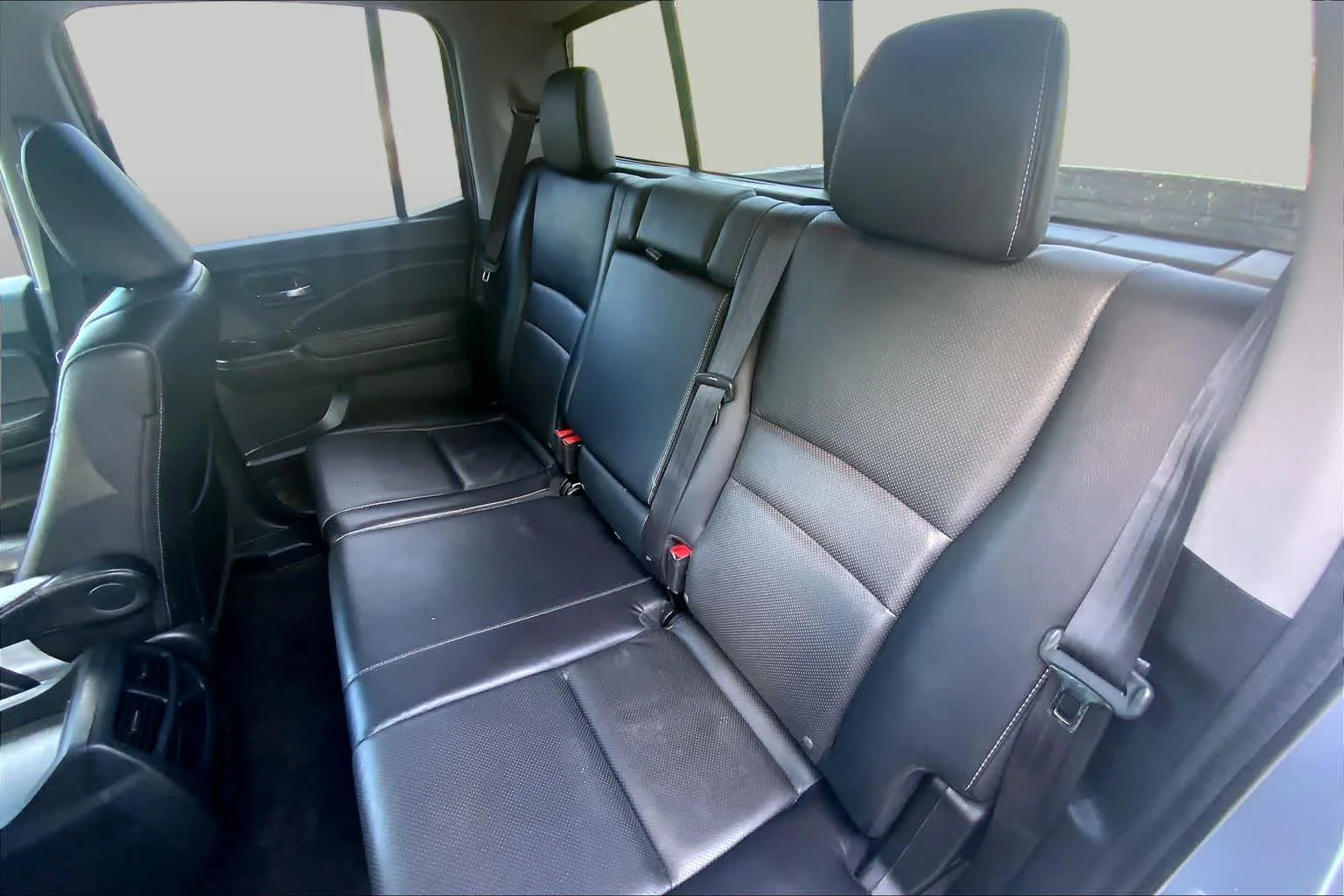 Certified Used 2023 Sonic Gray Pearl Honda RTL image 21