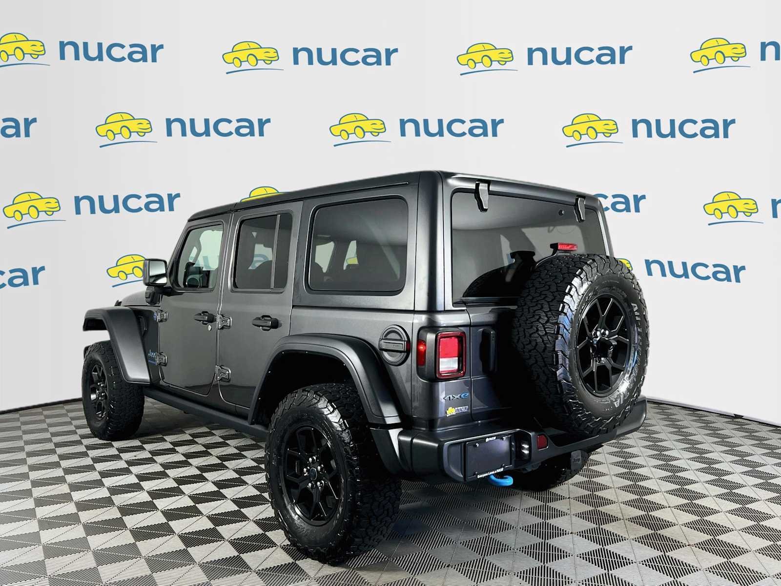 Used 2024 Granite Crystal Metallic Clearcoat Jeep Willys image 5