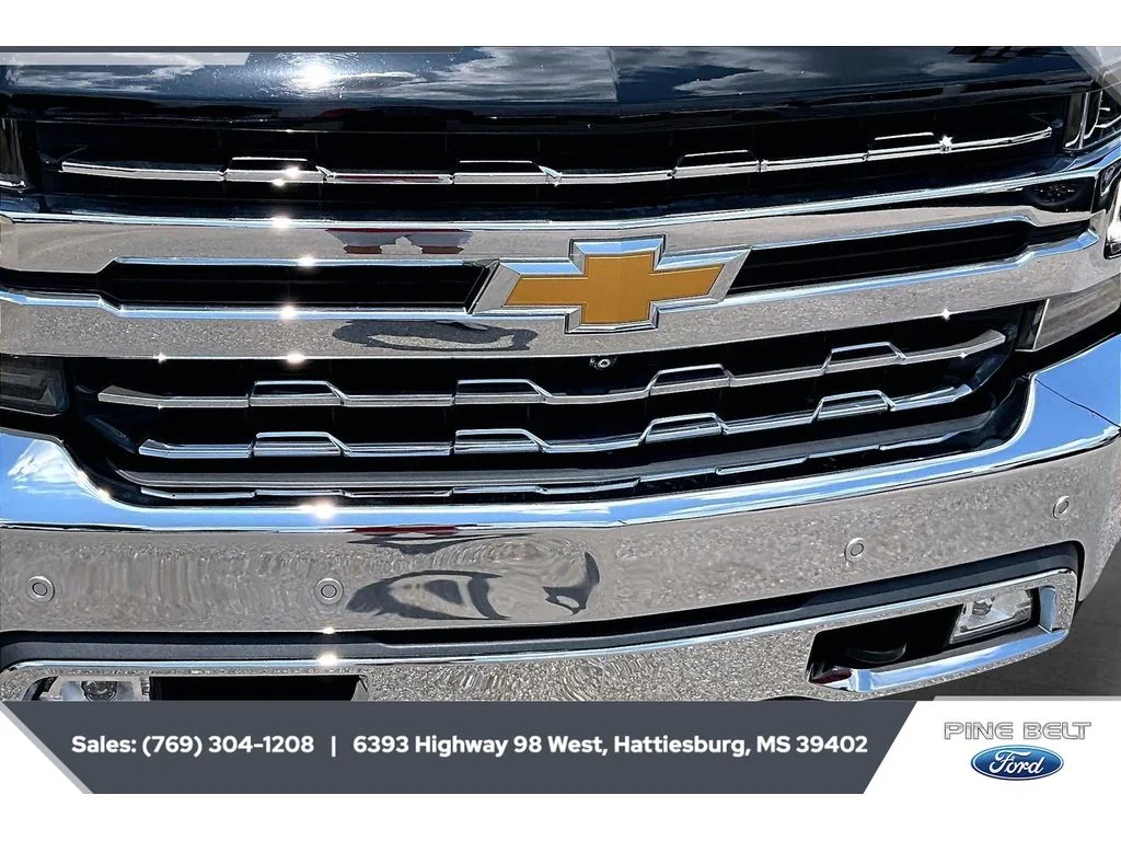 Used 2021 Black Chevrolet LTZ image 22