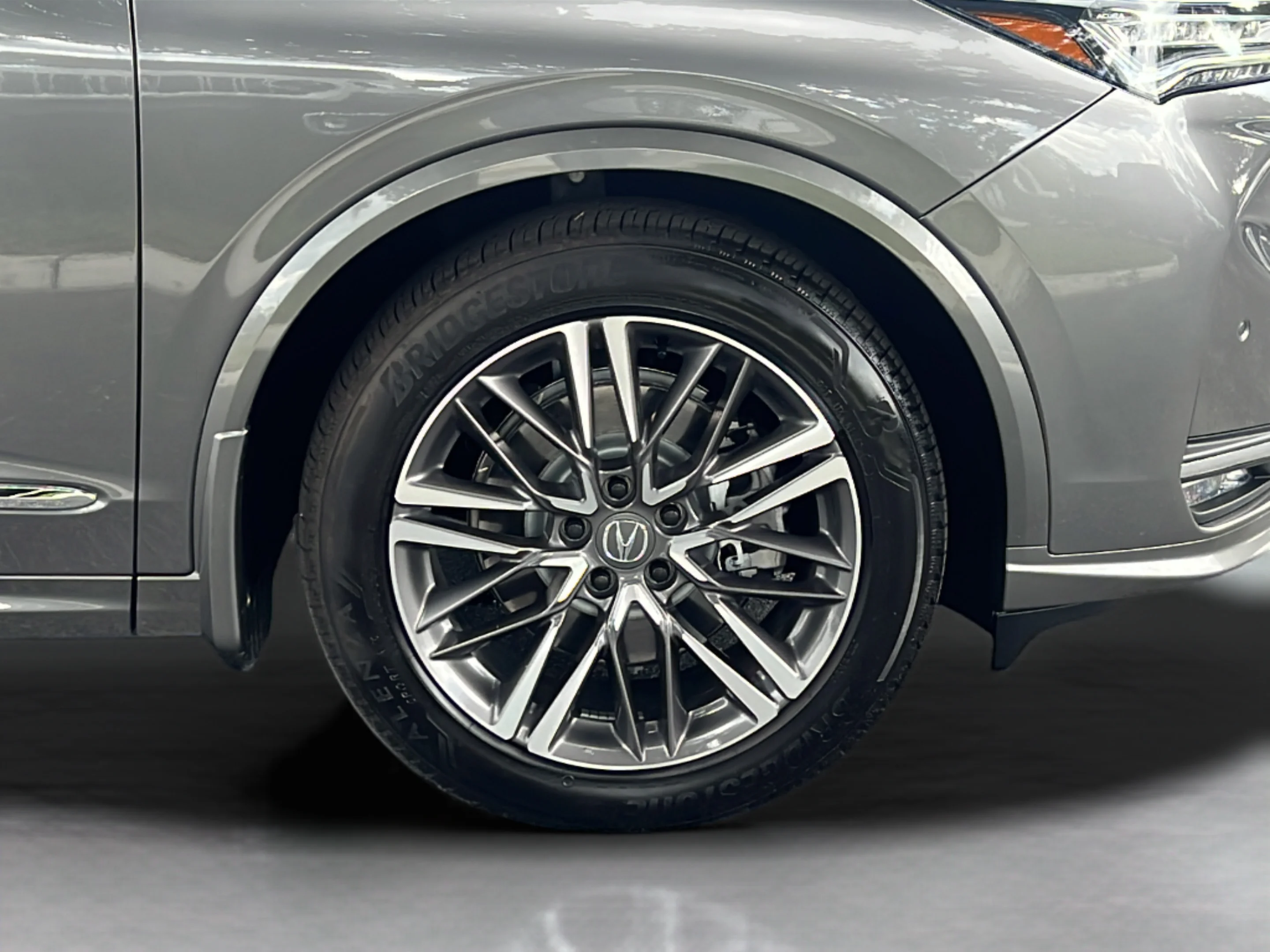 Used 2026 Liquid Carbon Metallic Acura w/Advance Package image 26