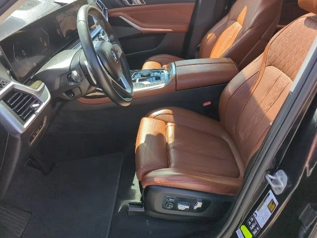 Used 2025 Black BMW xDrive40i image 13