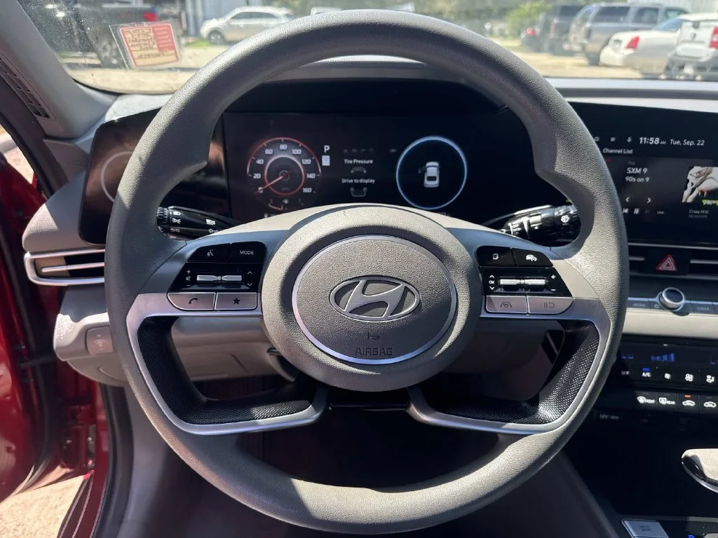 Used 2024 Red Hyundai SEL image 36