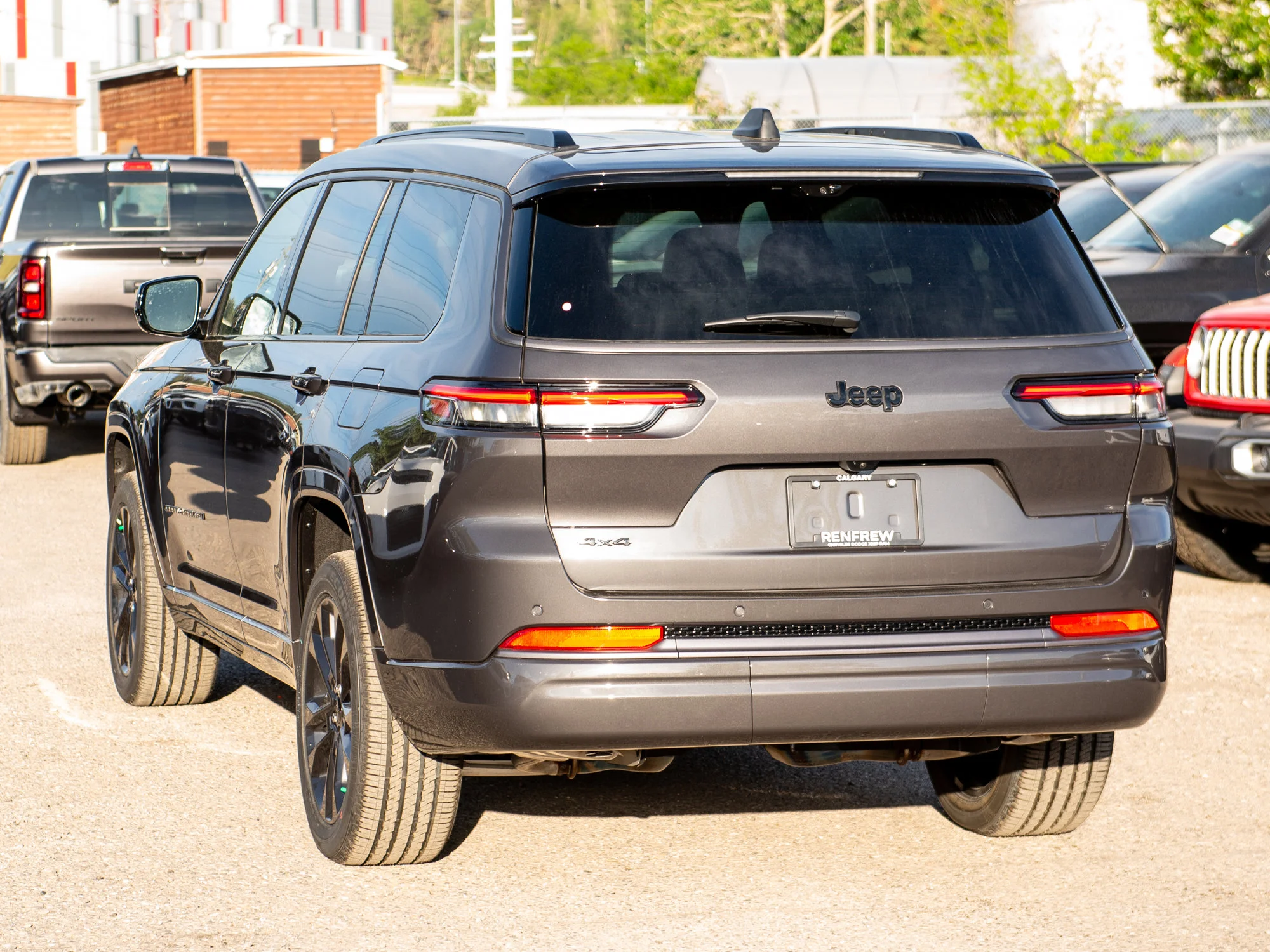 New 2026 Grey Jeep Limited Reserve* image 3