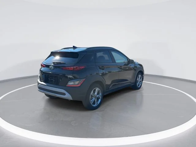 Used 2023 Black Hyundai SEL image 7