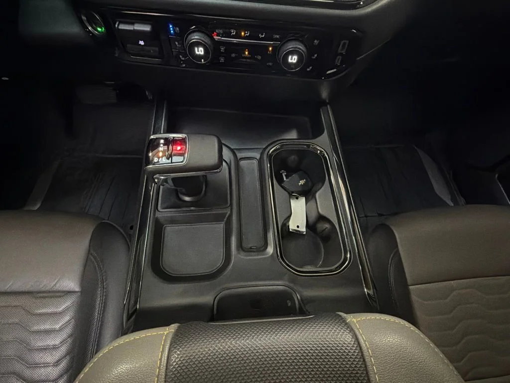 Used 2024 Summit White Chevrolet ZR2 image 20