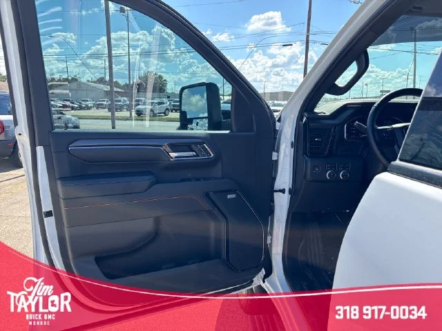 Used 2024 White GMC AT4 image 11