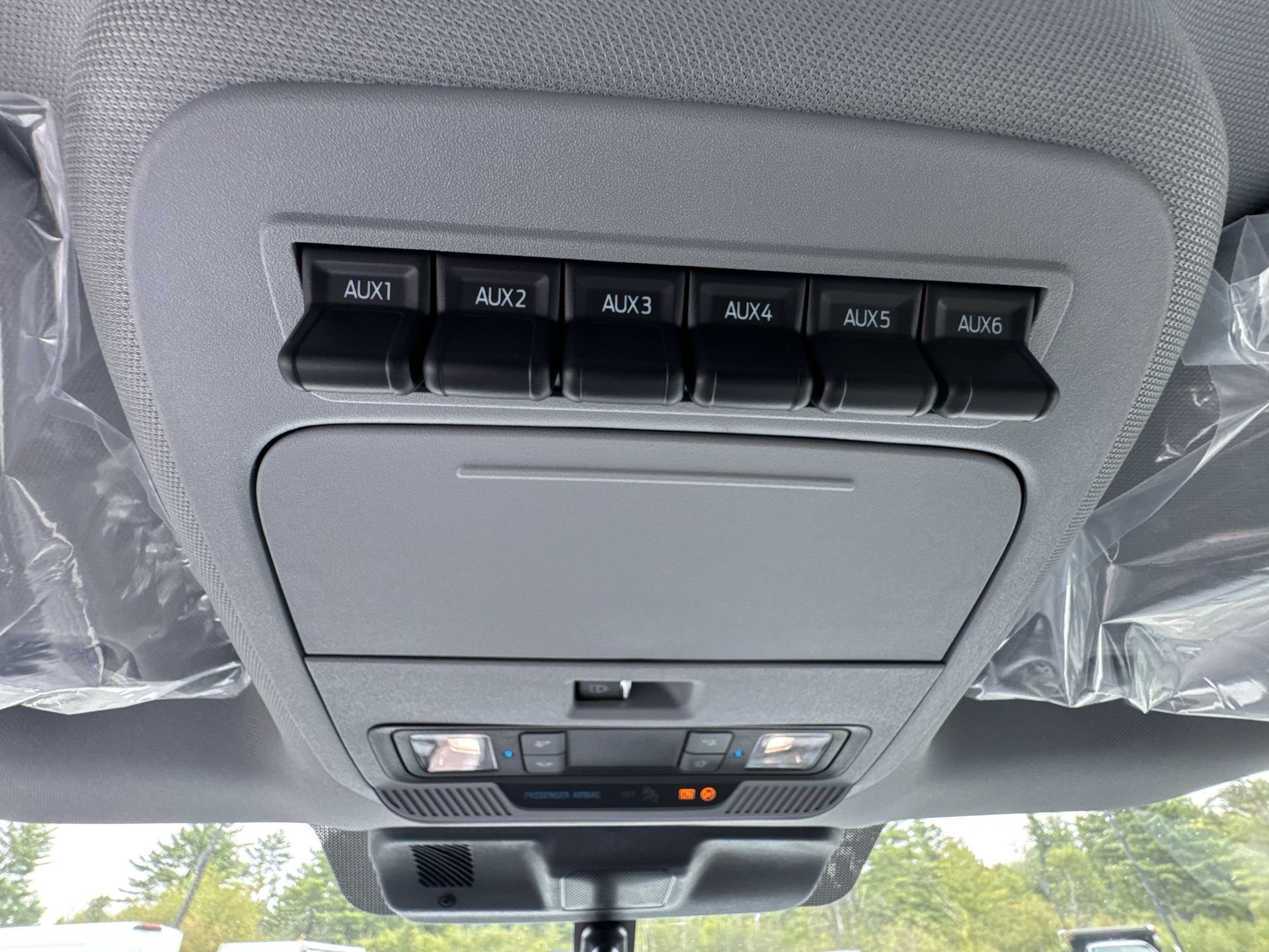 New 2026 Oxford White Ford F-350® XL image 12