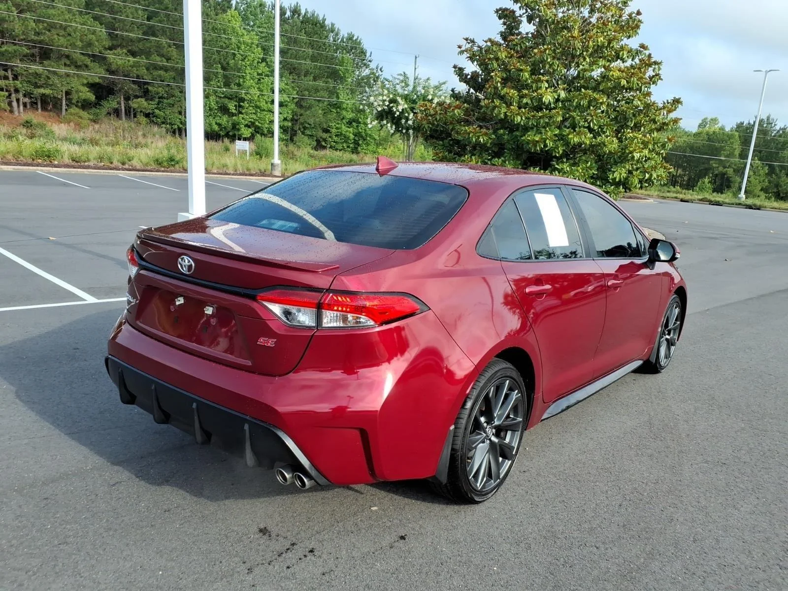 Used 2025 Ruby Flare Pearl Toyota SE image 2