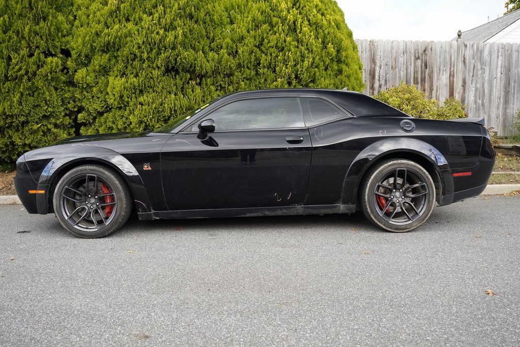 2020 Dodge Challenger R/T Scat Pack Widebody photo 2