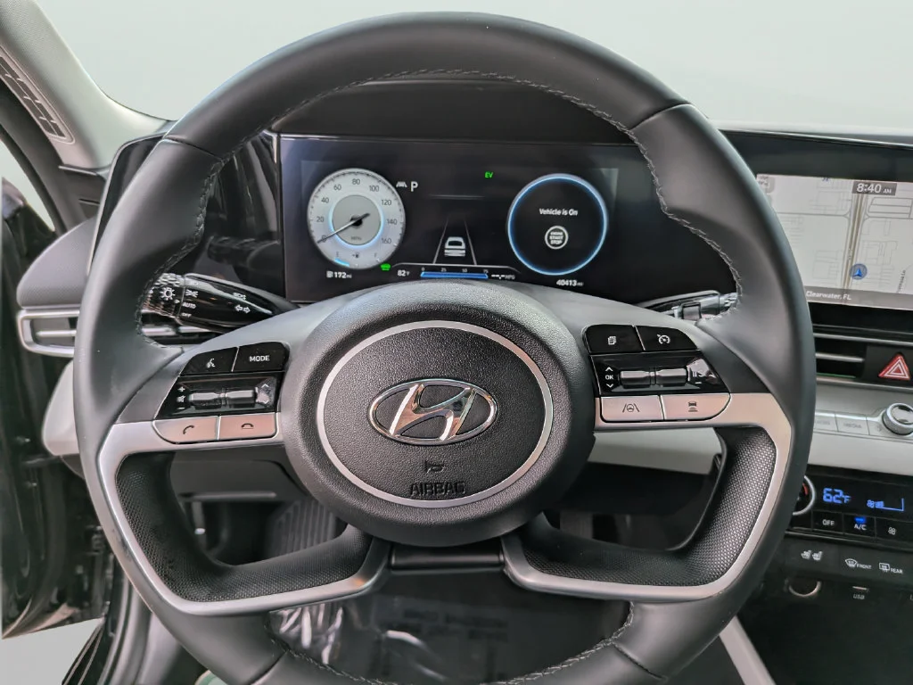 Used 2023 Black Hyundai Limited image 26