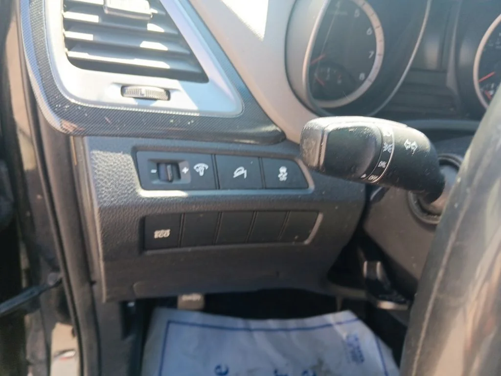 Used 2015 Twilight Black Hyundai Base image 16