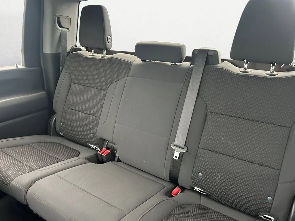 Used 2020 SUMMIT WHITE Chevrolet Custom image 9