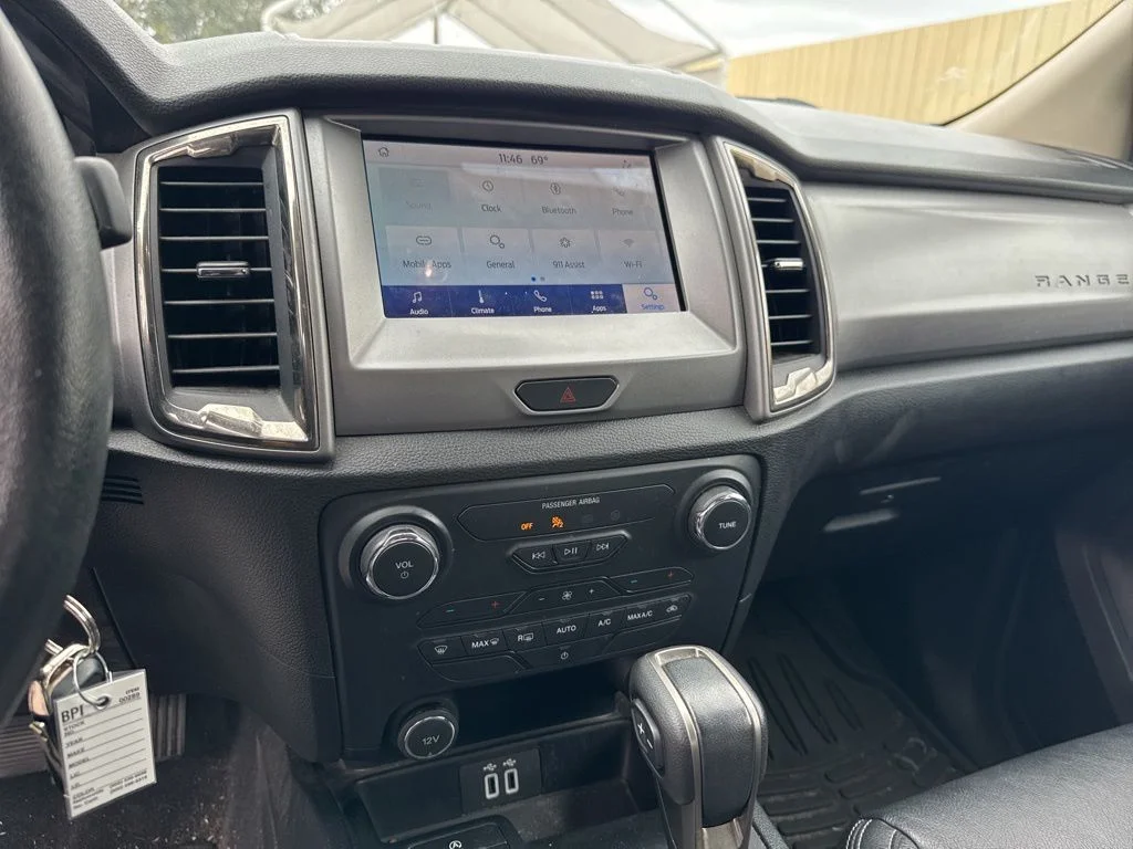 Used 2021 Black Ford XLT image 11