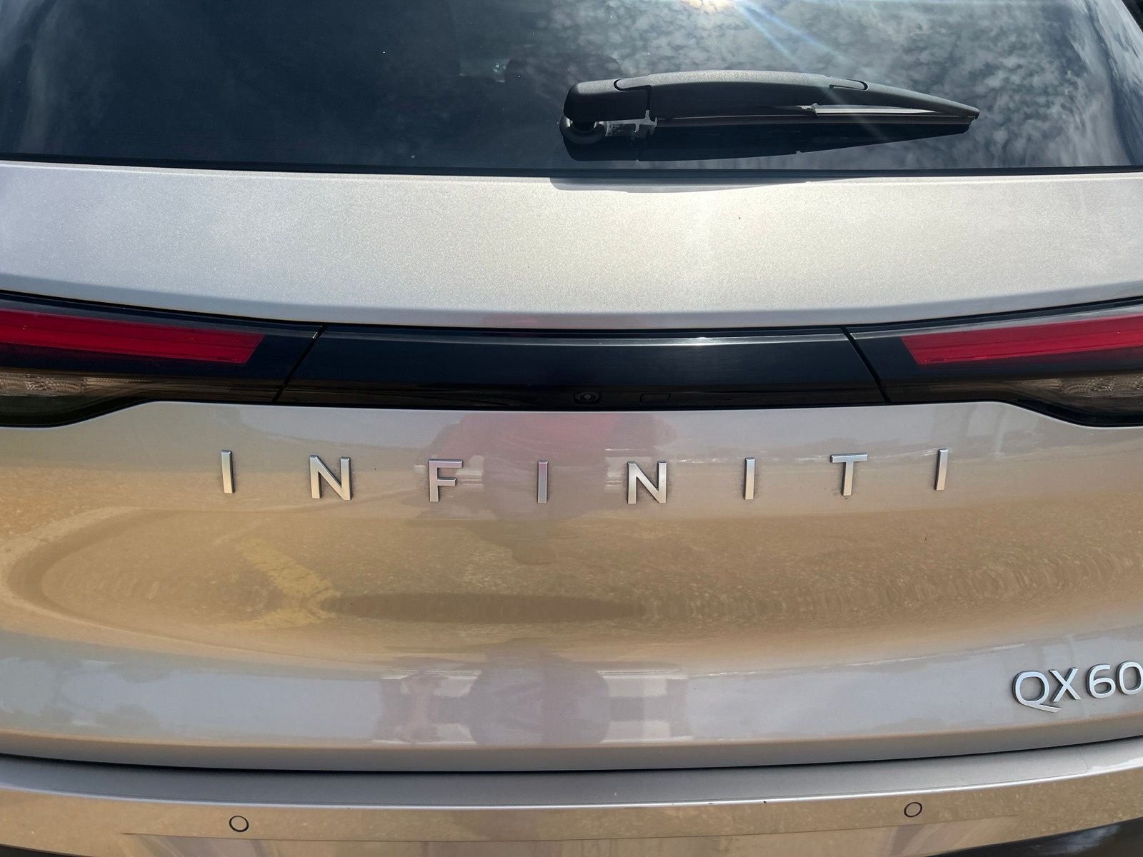 Used 2026 Silver INFINITI LUXE image 34