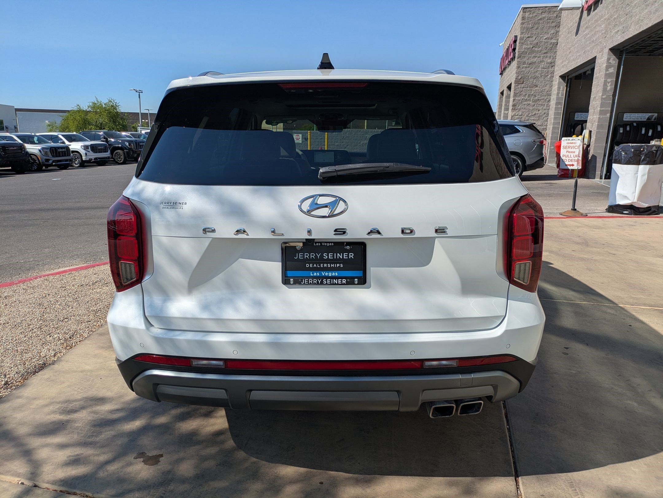Used 2023 White Hyundai Limited image 4