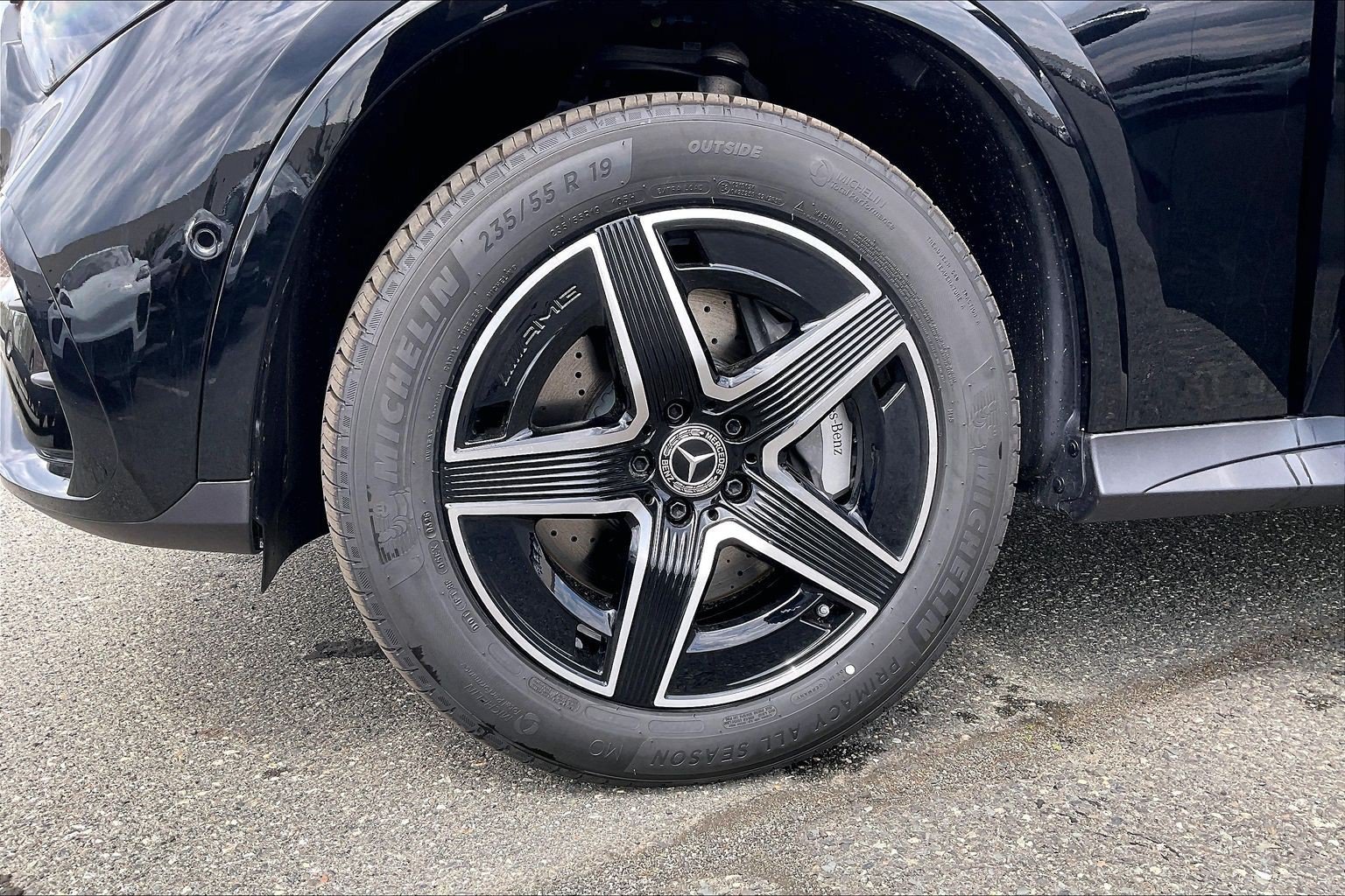 New 2026 Black Mercedes-Benz GLC 300 image 24
